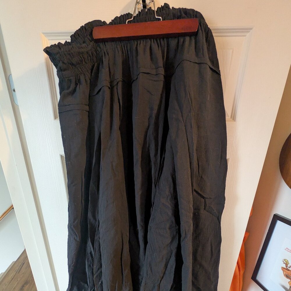Torrid Festi Smocked Crinkle Gauze Tiered Skirt 3X - Picture 2 of 4
